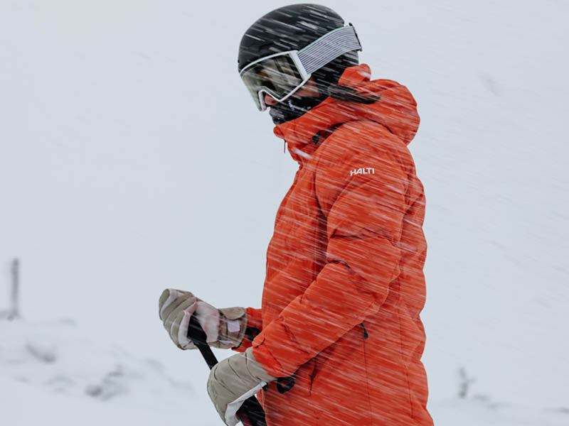 Wie man die richtige Skibekleidung wählt