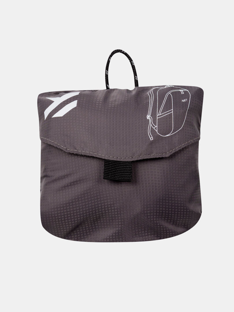 Der Halti Streetpack Rucksack ist eine kleine, graue Tasche mit Klappenverschluss, perfekt für den Einsatz im Freien oder als leichter Rucksack.