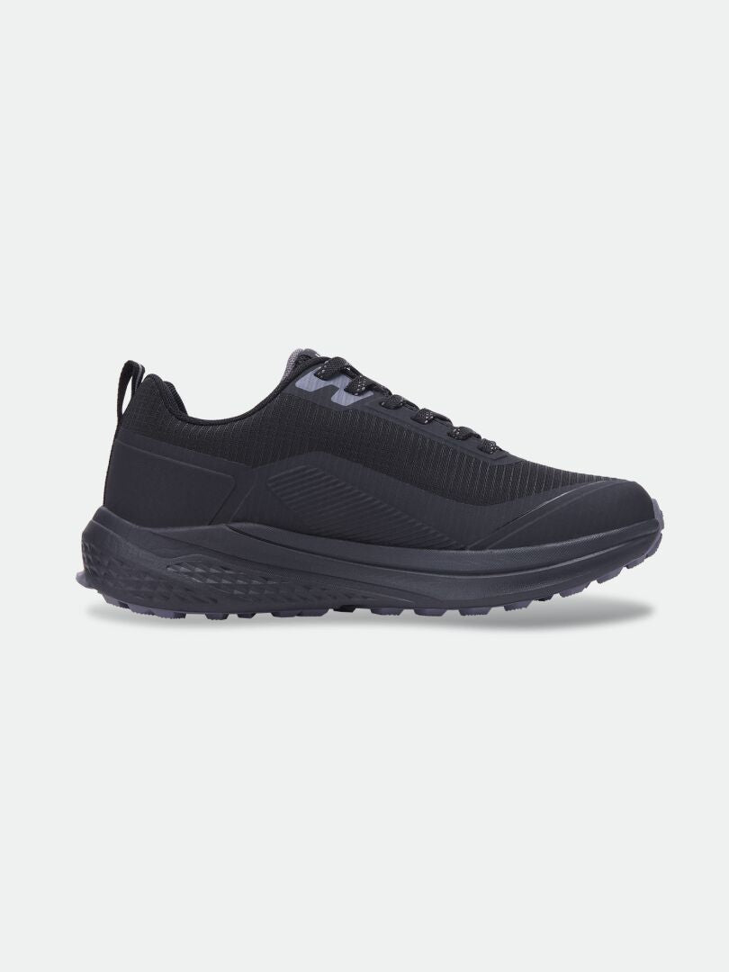 Halti Asento DX Outdoor-Schuhe für Damen in Schwarz, Obermaterial aus Mesh, strukturierte Sohle, Schnürung; abgebildet im Seitenprofil.