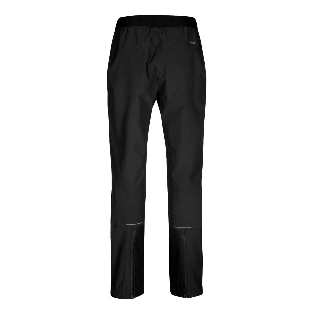Halti Adrenaline Lite Skitourenhose Damen in Schwarz mit X-Stretch-Softshell, von hinten auf Weiß abgebildet.