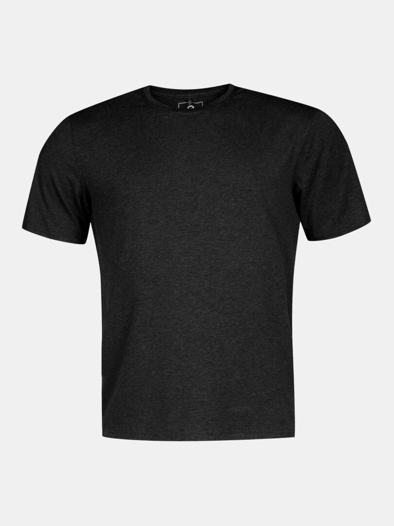 Das Halti Tuntu II Merinoshirt Herren ist ein schlichtes schwarzes T-Shirt mit Rundhalsausschnitt, perfekt für Outdoor-Aktivitäten.
