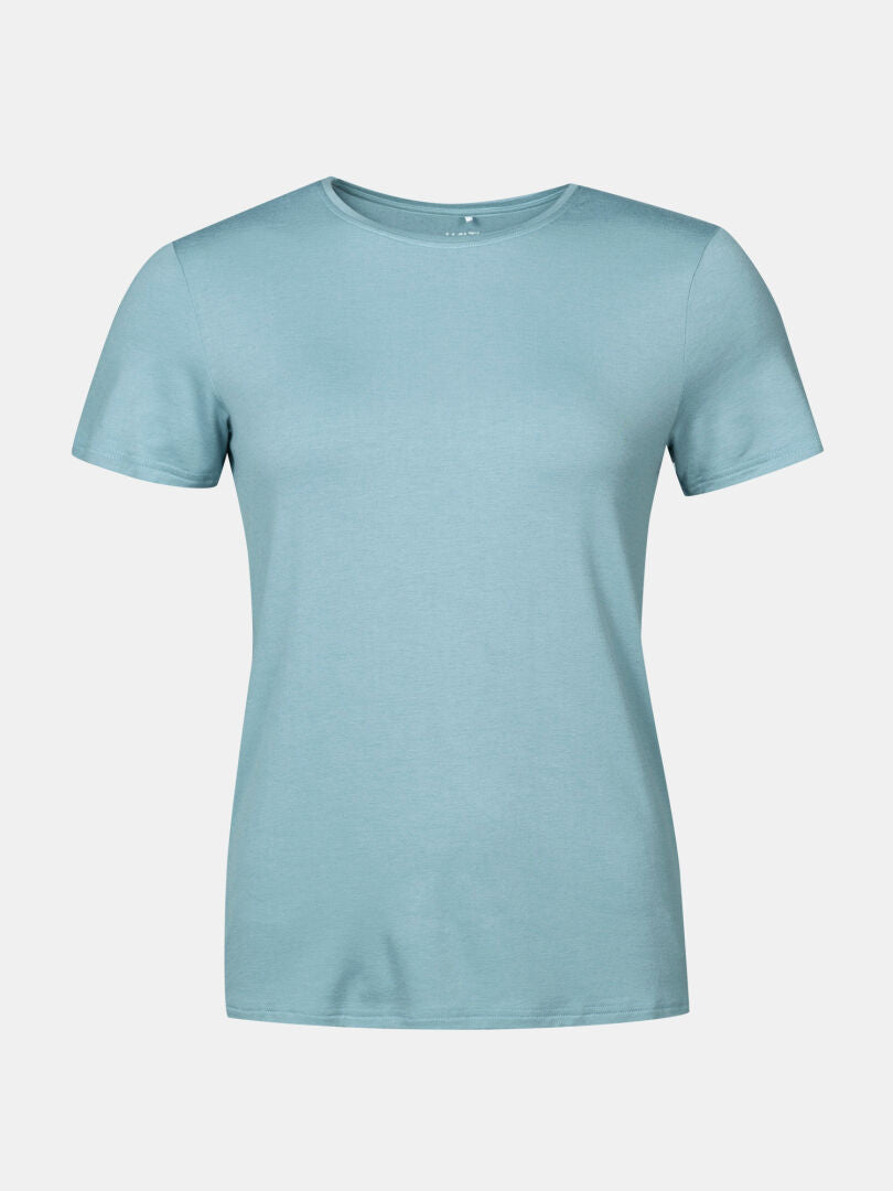 Halti Tuntu II Merinoshirt Damen: hellblaues Kurzarm-T-Shirt, idealer Merino-Lyocell-Mix für Outdoor-Aktivitäten.