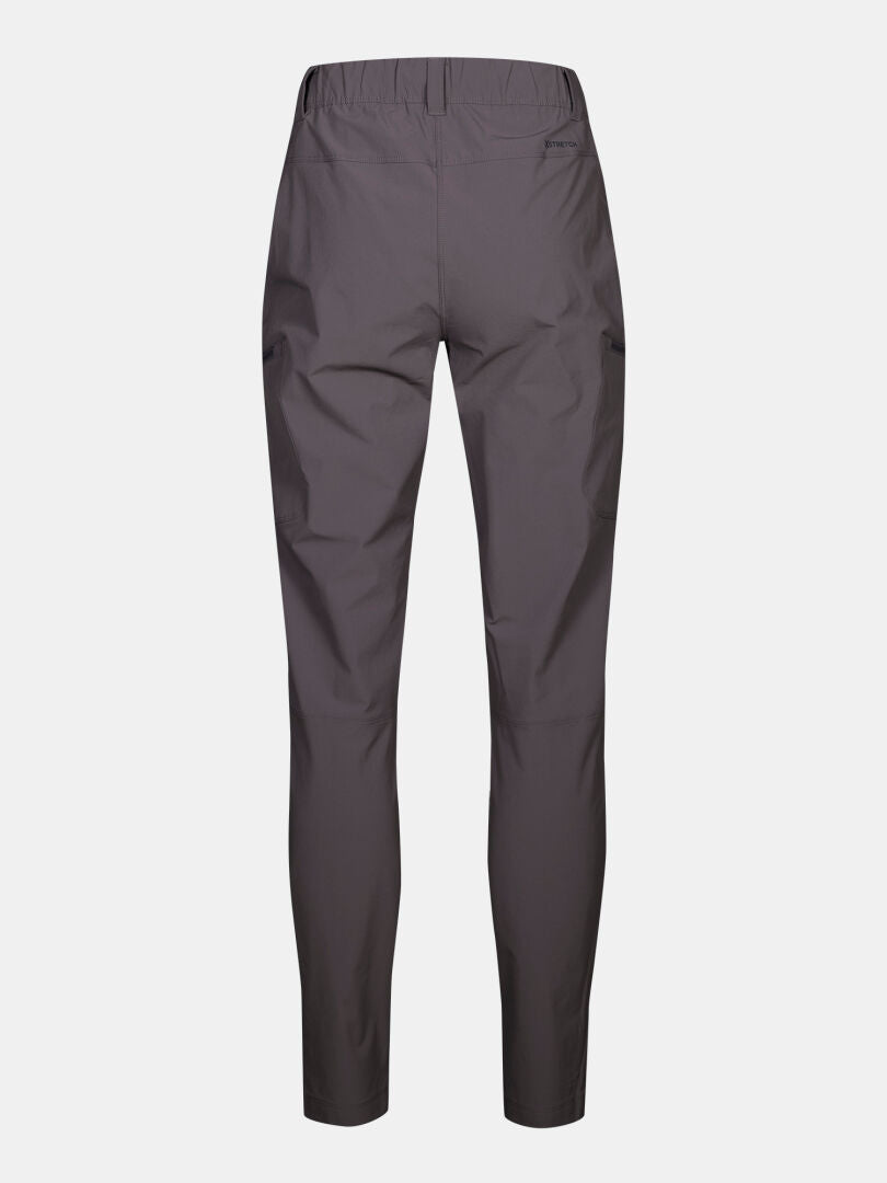 Dunkelgraue Pallas Evo X-Stretch-Hosen Plus Damen von Halti, slim-fit, von hinten auf weißem Grund abgebildet.