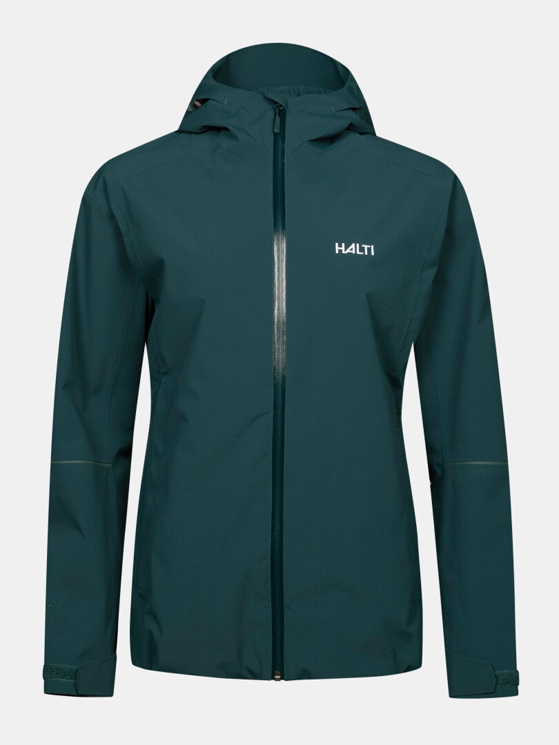 Dunkelgrüne „Staala DX Regenjacke Damen“ von Halti, Reißverschluss vorne, Logo auf der Brust, abgebildet auf weißem Hintergrund.
