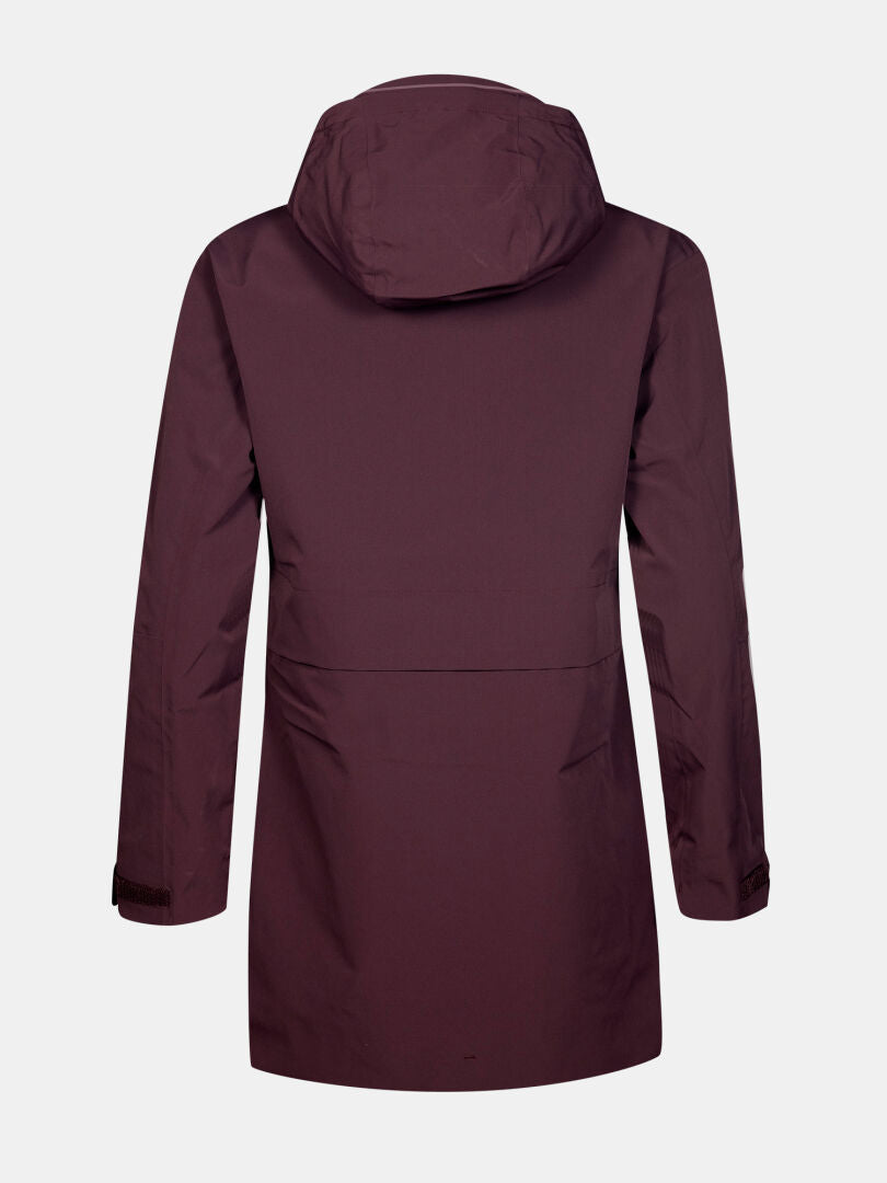 Die Halti Valaja DX Parkajacke Damen, ein kastanienbrauner, langärmeliger Parka, wird von hinten vor einem unifarbenen Hintergrund gezeigt.