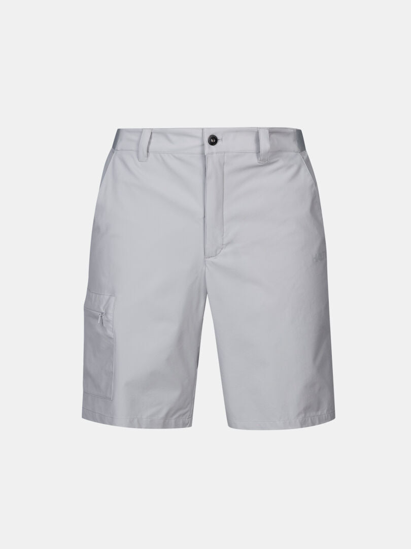Hellgraue Halti Drive Stretch Shorts Herren mit Knopfleiste, Seitentaschen und einer Cargotasche am rechten Bein.