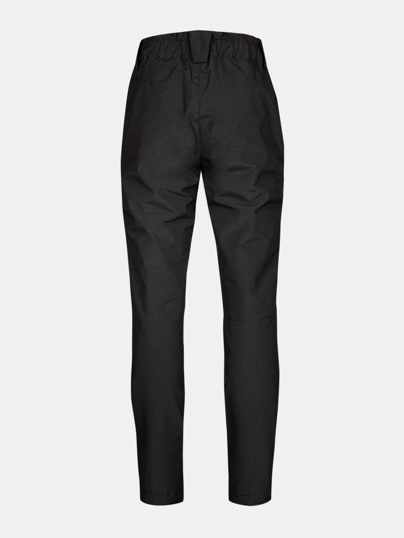 Rückansicht der „Halti Routa Short Winterhosen Damen“ mit elastischem Bund und Microtherm Dynamic-Isolierung auf weißem Hintergrund.