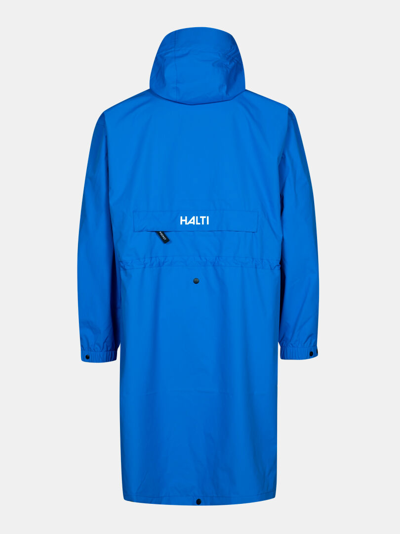Die Halti Coach Jacke ist eine lange, blaue, wasserdichte Regenjacke mit einer Kapuze und dem Schriftzug