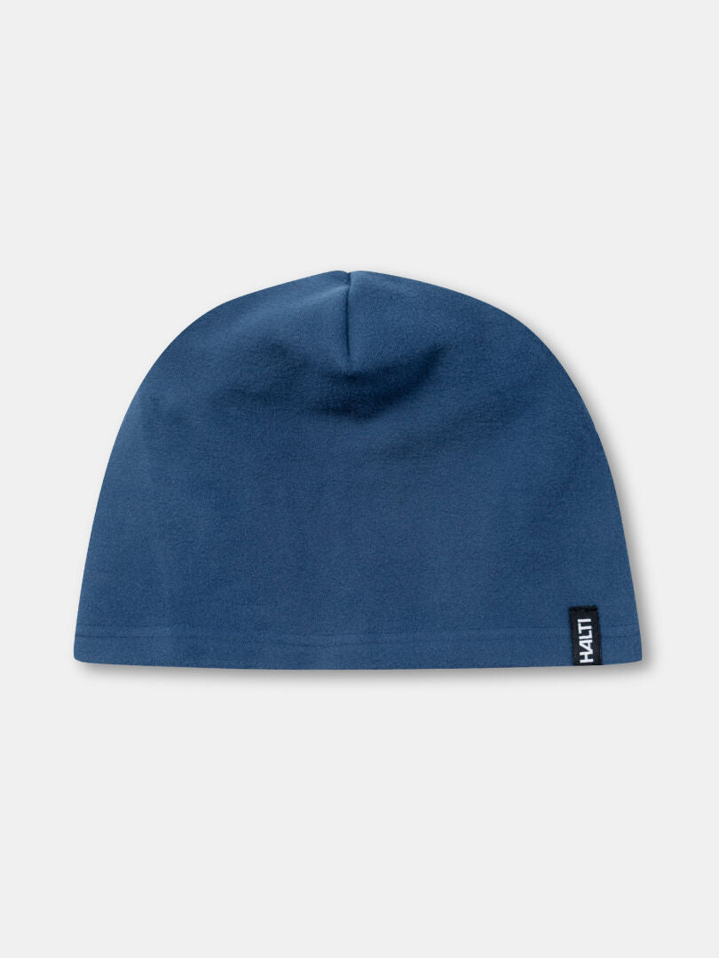 Die Halti Trone Fleece Mütze ist eine schlichte blaue Mütze, ideal zum Laufen oder Wintertraining.