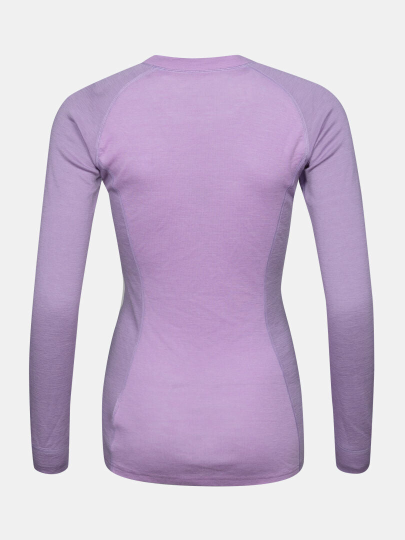 Rückansicht des Halti Hossa II Merino-Unterwäsche-Sets für Damen, figurbetont, hellviolettes Shirt auf weißem Hintergrund.