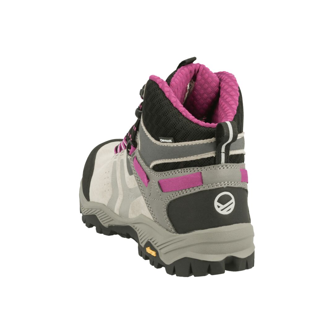 Die Halti Ragnar Mid Damen DrymaxX Trekkingschuhe in Grau/Schwarz mit Pink, Vibram-Sohle, Rückansicht auf Weiß.