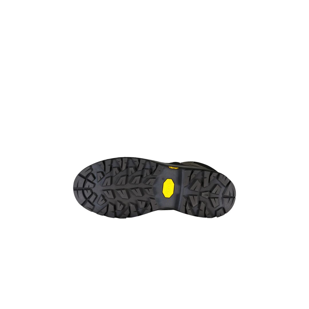 Der Halti Optima 2 DrymaxX Trekkingstiefel hat eine schwarze Vibram-Laufsohle mit tiefem Profil und einem gelben sechseckigen Logo.