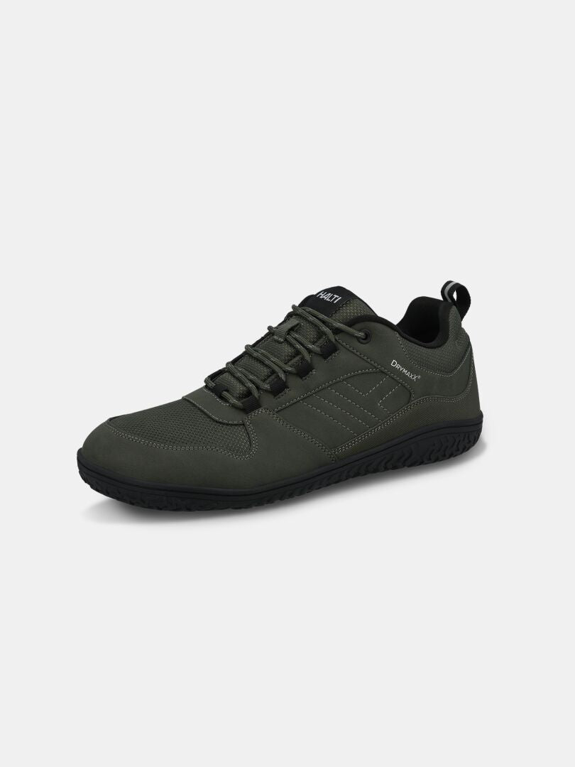 Halti Tuntuma DX Barfußschuh für Herren in Dunkelgrün mit schwarzer Sohle, Schnürsenkeln und dezenten Nähten auf weißem Hintergrund.
