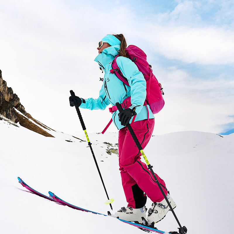 Halti Alpine women's skitouring jacket and pants turqoise pink / Halti Alpine naisten retkihiihtotakki ja housut sininen ja pinkki