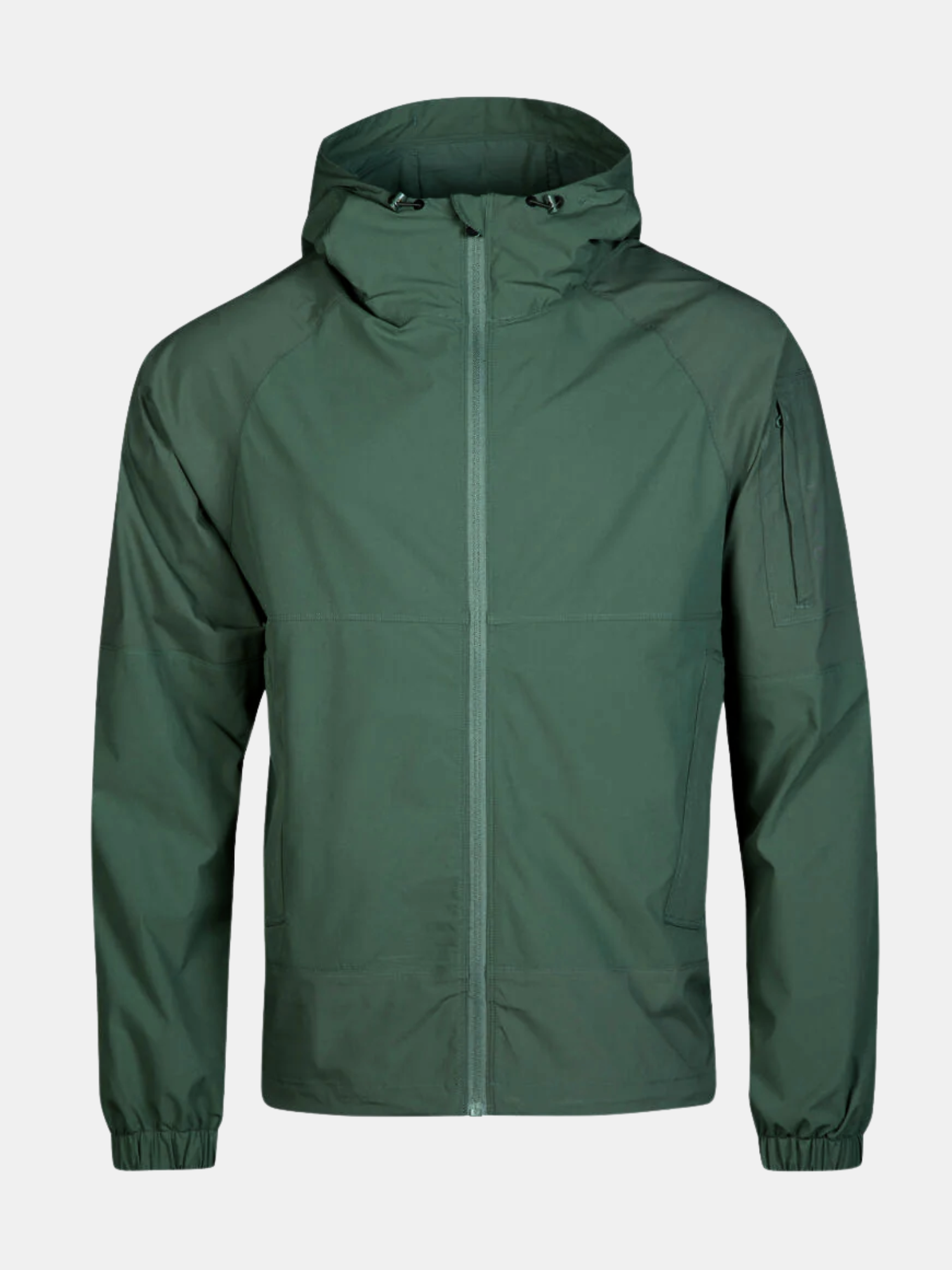 Die Halti Pallas Herren Jogger Lite Jacke in Grün mit atmungsaktivem Material und praktischen Taschen vor neutralem Hintergrund.