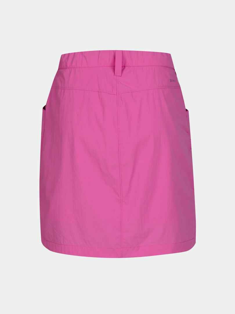 Der Halti Pallas Cool Rock Damen in Pink hat Gürtelschlaufen, Seitentaschen und trocknet schnell.