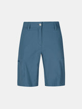 Halti Pallas Cool Shorts Damen Plus: blau, knielang, schnelltrocknender Stretch, Gürtelschlaufen, Seitentaschen, Knopf vorne.
