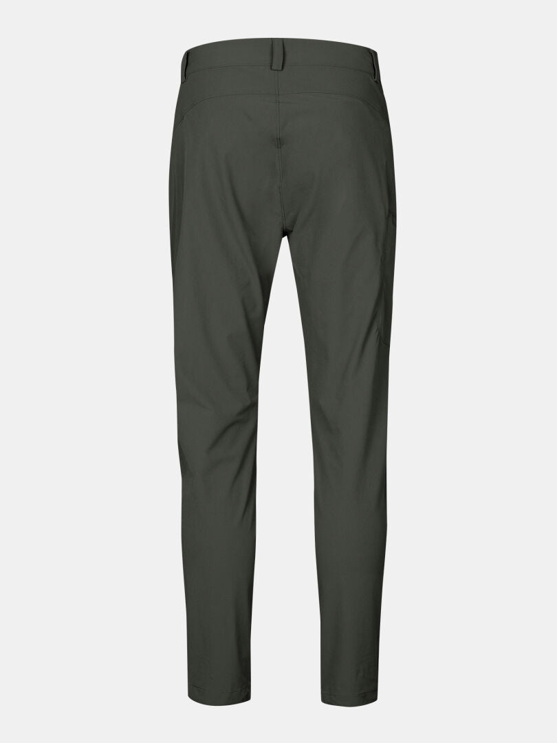 Rückenansicht der Halti Pallas X-stretch Hose Herren in dunkelgrün mit Gürtelschlaufen und einfachen Nahtdetails.