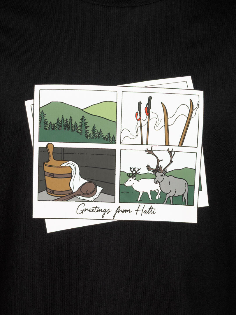 Matka II T-Shirt Herren von Halti: vier Postkartenmotive - Berge, Skier, Saunakübel, Rentiere. Hergestellt in Europa.