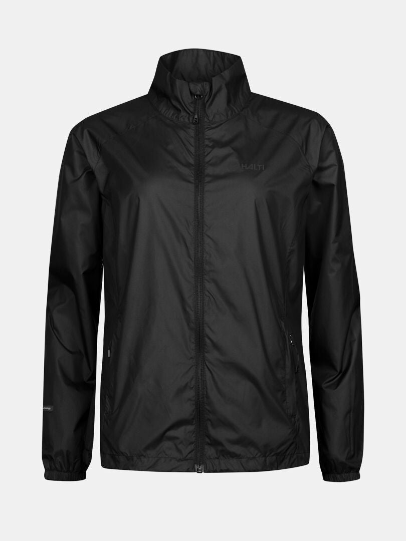 Die Halti Saime Windbreaker Jacke Damen Plus: schwarz, leicht, winddicht mit Reißverschluss und hohem Kragen.