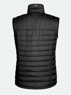 Die Halti Evolve Lite Daunenweste Herren in Schwarz zeichnet sich durch gesteppte Nähte, einen hohen Kragen und recycelte Materialien aus.