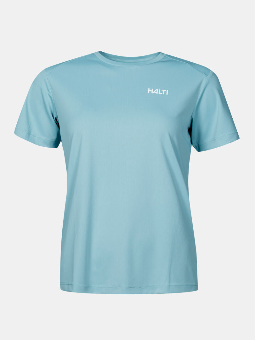 Salves T-Shirt Damen in Hellblau aus recyceltem Polyester von Halti mit Logo auf schlichtem Hintergrund.