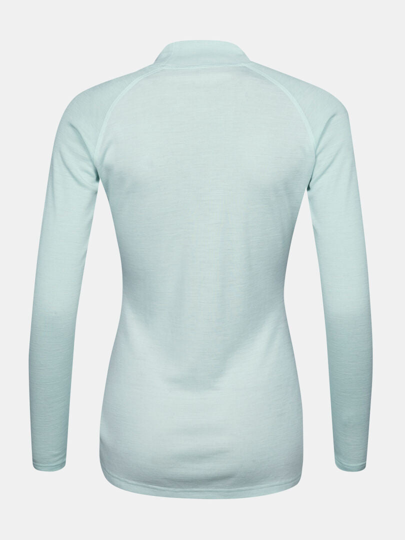 Rückansicht eines hellblauen, langärmeligen Neva Merino Unterwäsche-Sets für Damen (Baselayer-Shirt).