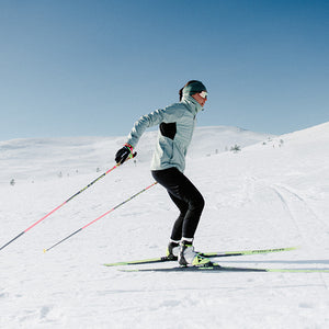 Halti Langlaufbekleidung für Damen und Herren / Skijacken und Skihosen / Damen Skibekleidung / Herren Skibekleidung / Kerttu Niskanen
