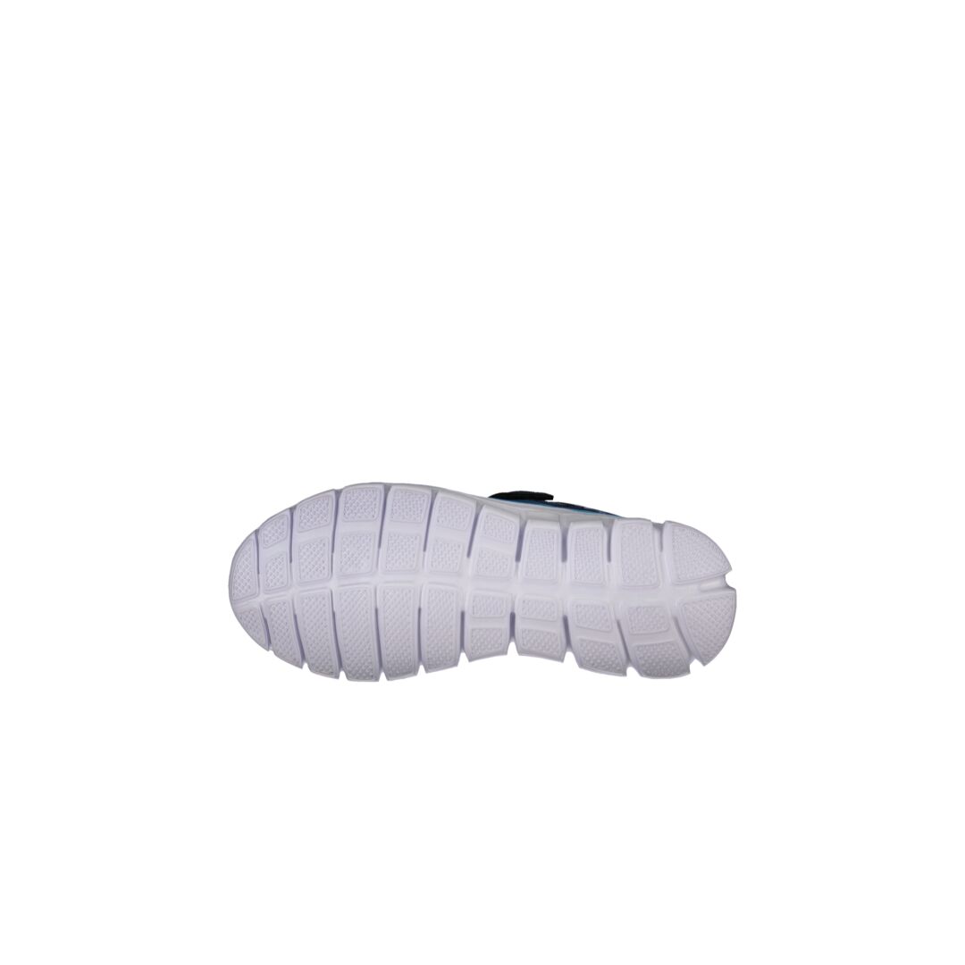 Der Halti Galahad Sneaker Kinder verfügt über eine weiße Gummisohle mit gitterartigem Profil, horizontal auf Weiß dargestellt.